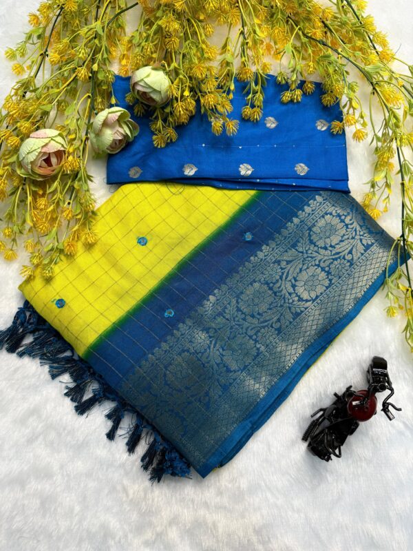 Dola silk saree